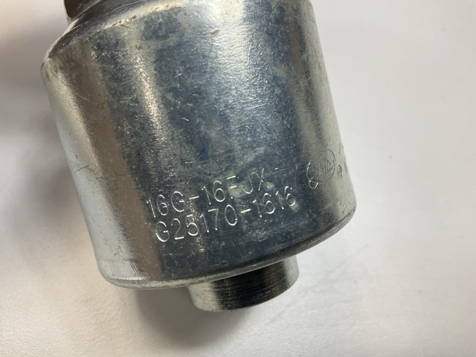 Unbox G25170-1616 MegaCrimp Female JIC 37 Flare Swivel Hydraulic Fitting 1″ Hose