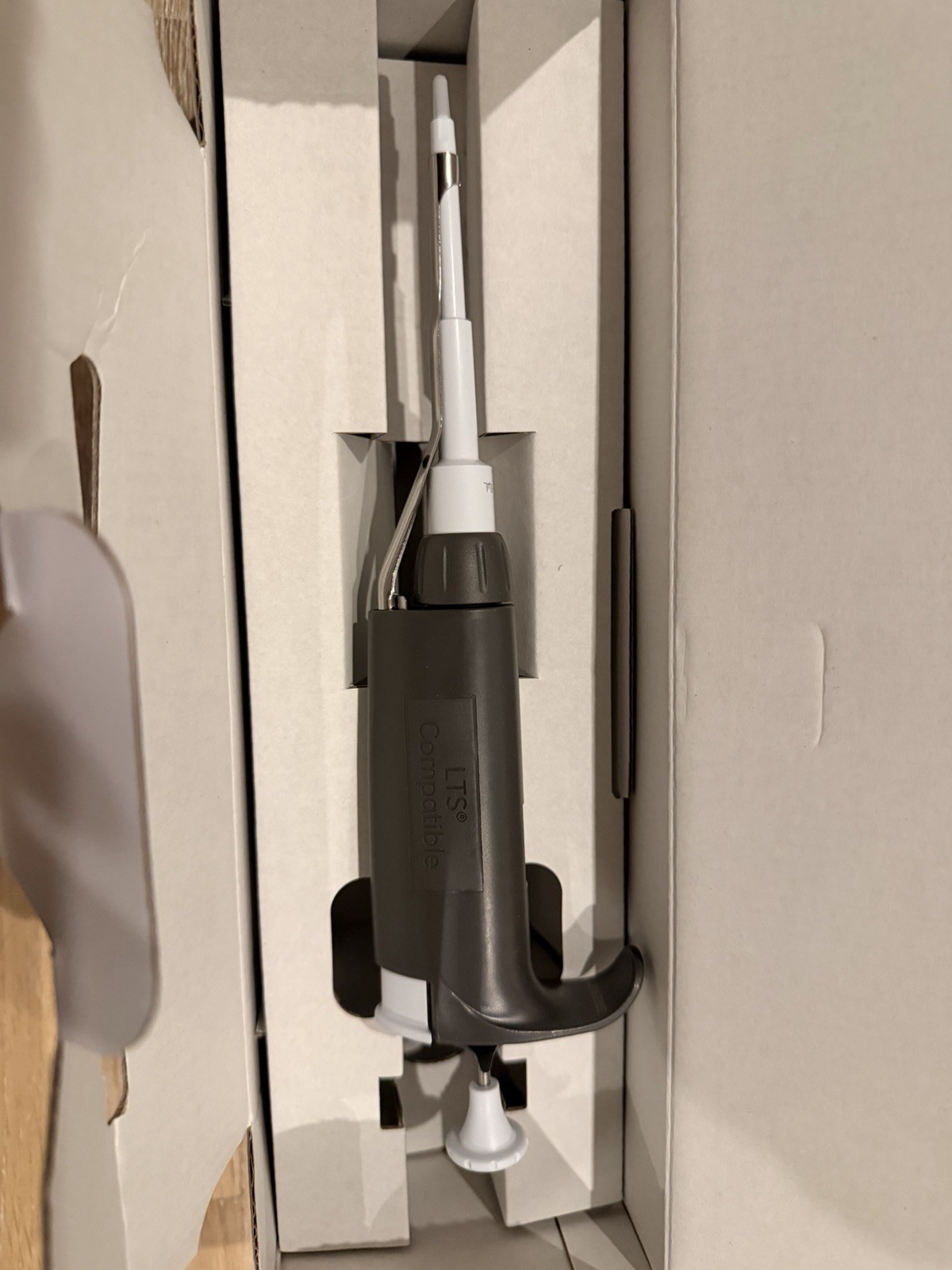 VWR Ergonomic LTS Compatible Single Channel Pipettes VWR-2