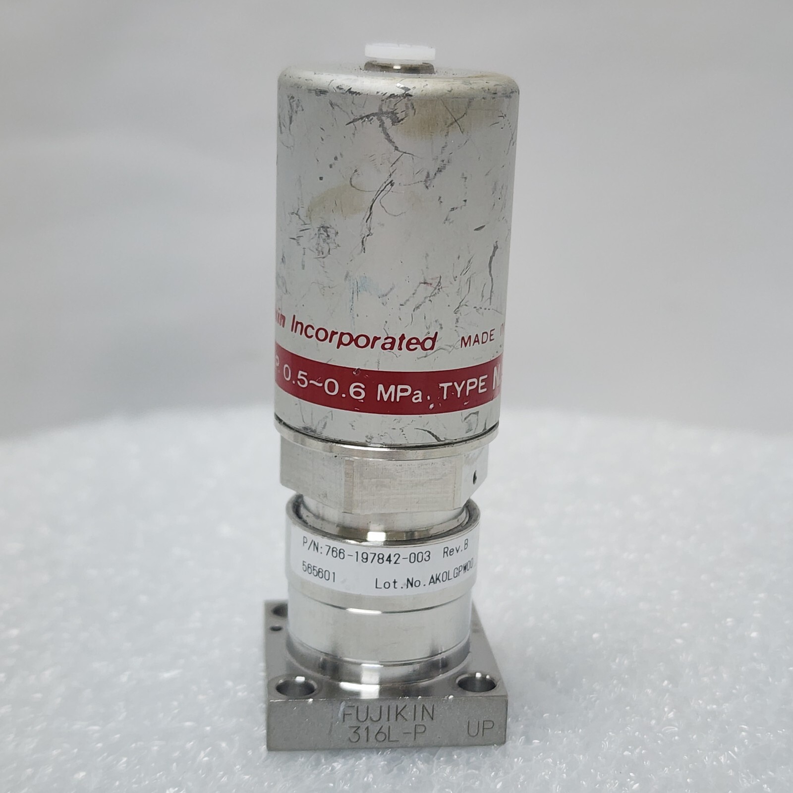Fujikin 0.P. 0.5-0.6 MPa, Lam 766-197842-003 Rev B Type N.C. Valve, Jp,_96969