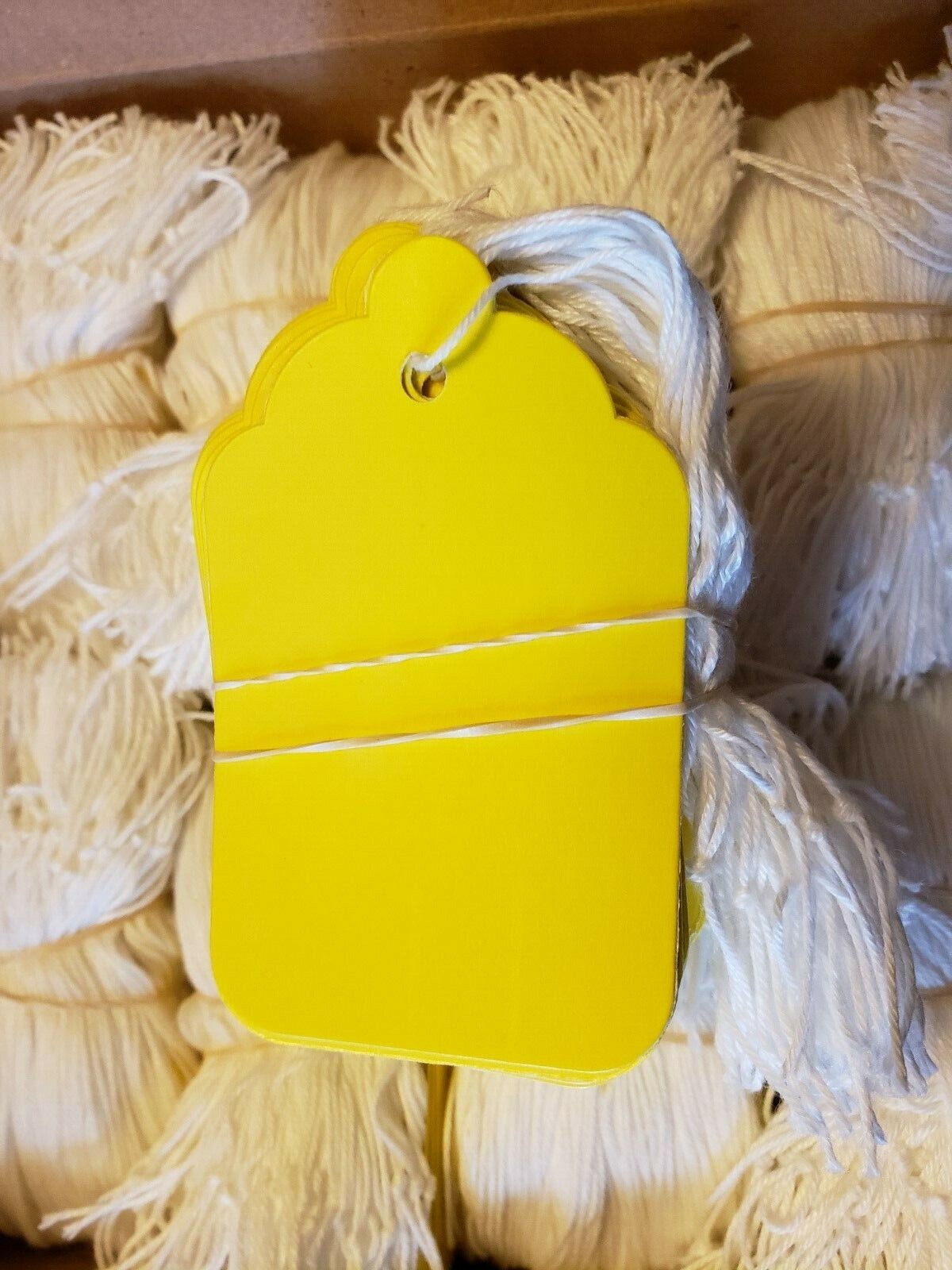 100 Blank Yellow Strung Merchandise Price Tags Retail String Coupon Label Large