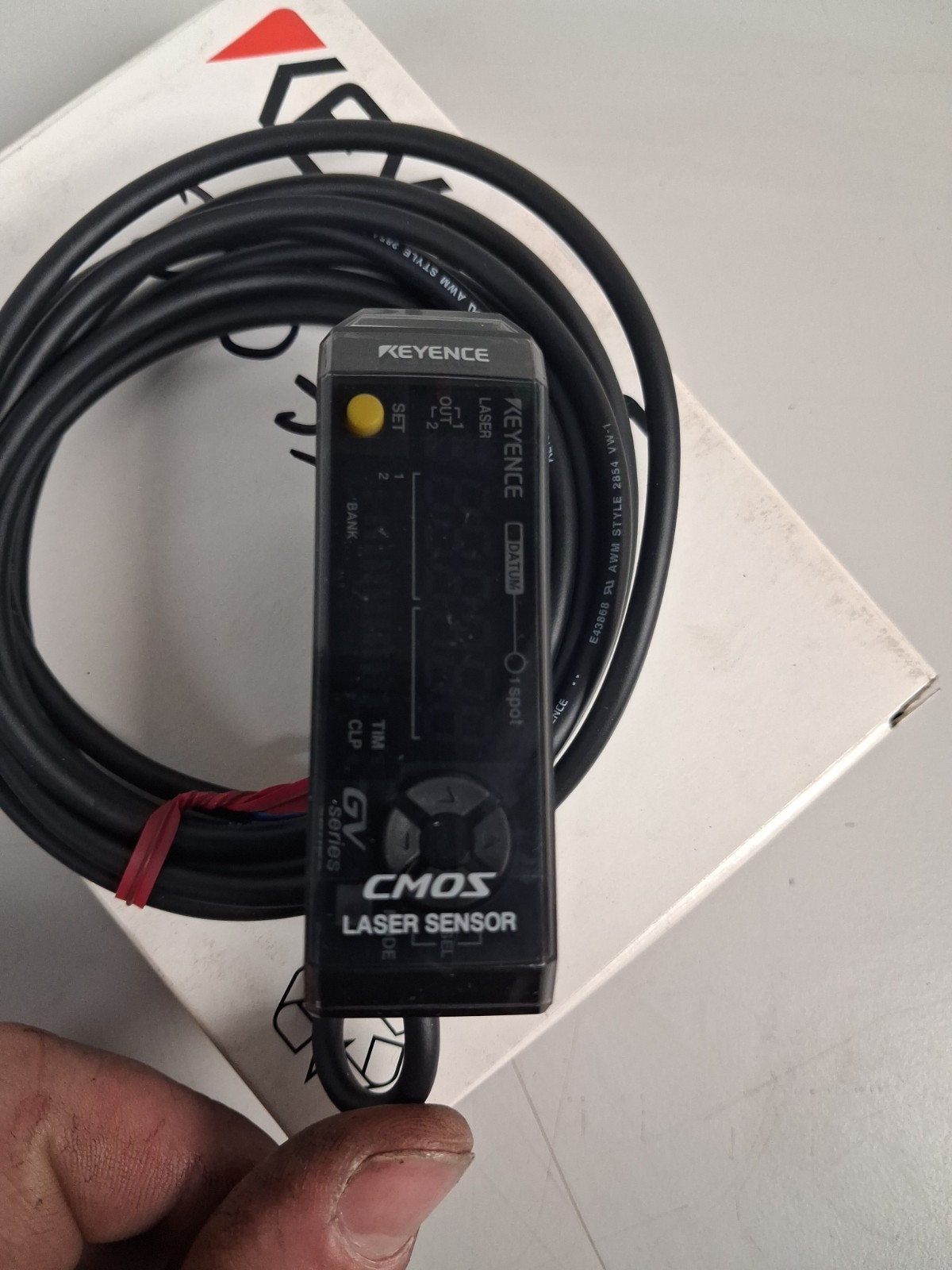 (BRAND NEW IN BOX) Keyence GV-21P Laser Sensor GV21P