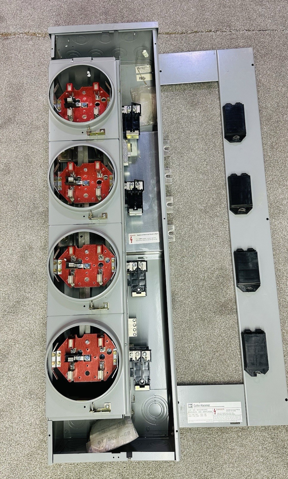 Cutler Hammer Residential Meter Stack 800A Main 4 Socket 120/240V 208Y/120VAC