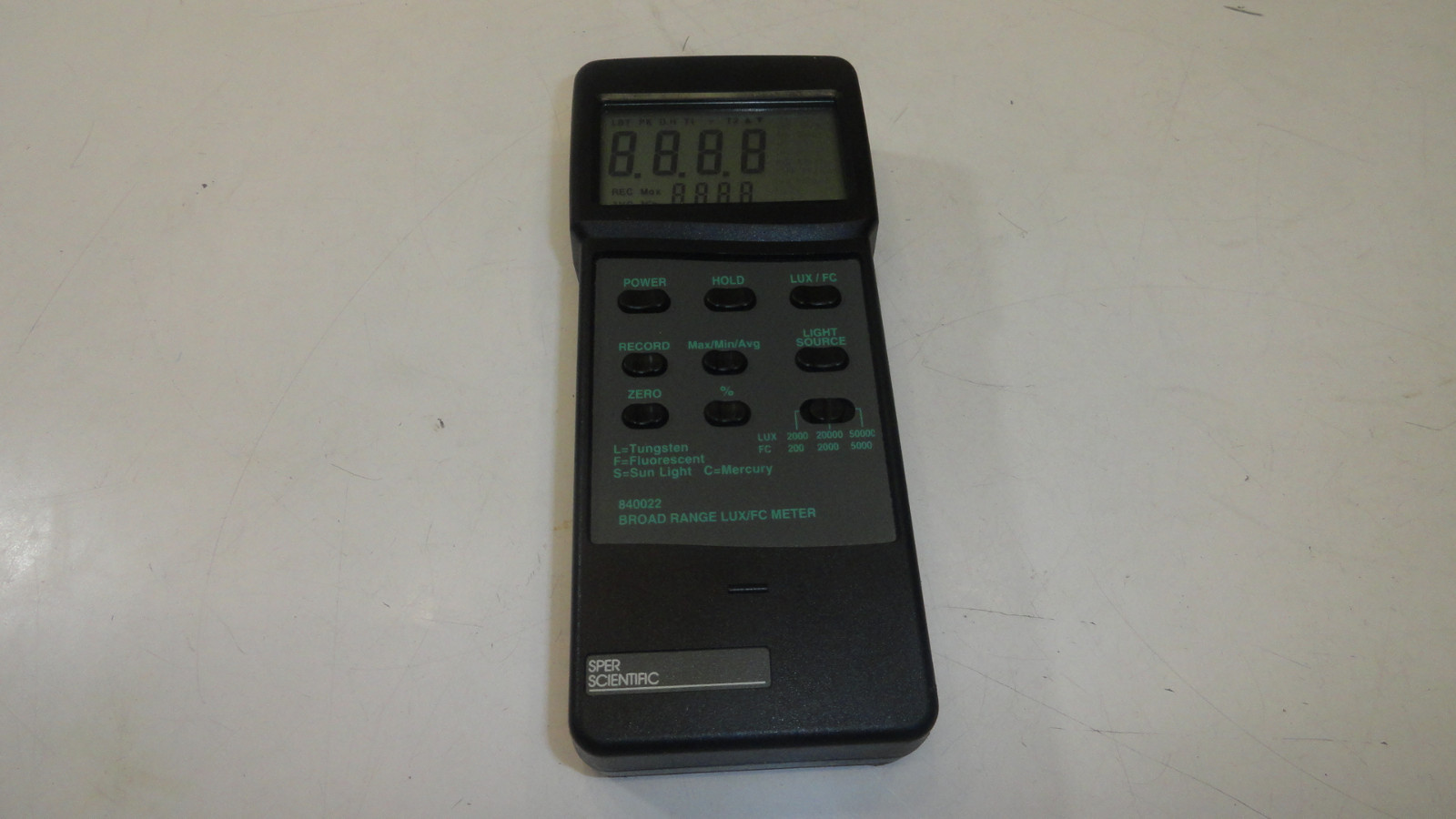 XX13: Sper Scientific 840022 Broad Range LUX/FC Meter