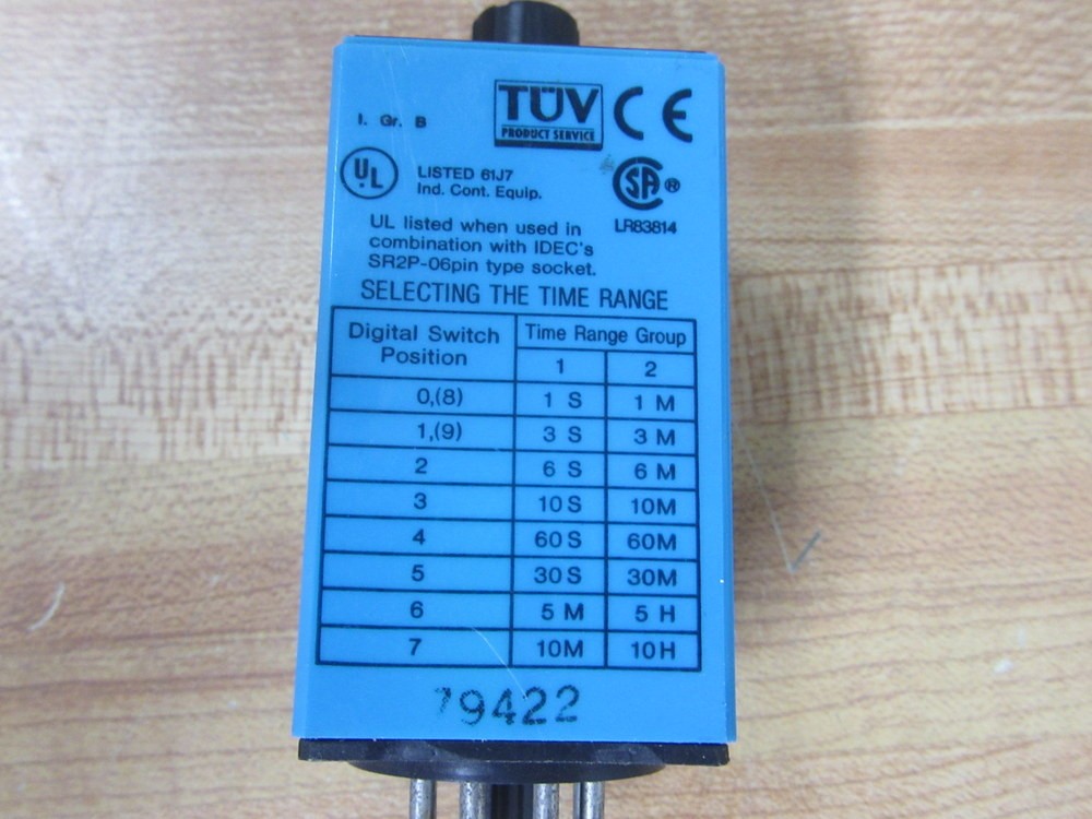IDEC RTE-P11 Electronic Timer RTEP11 120VAC, Reversible Face Plate