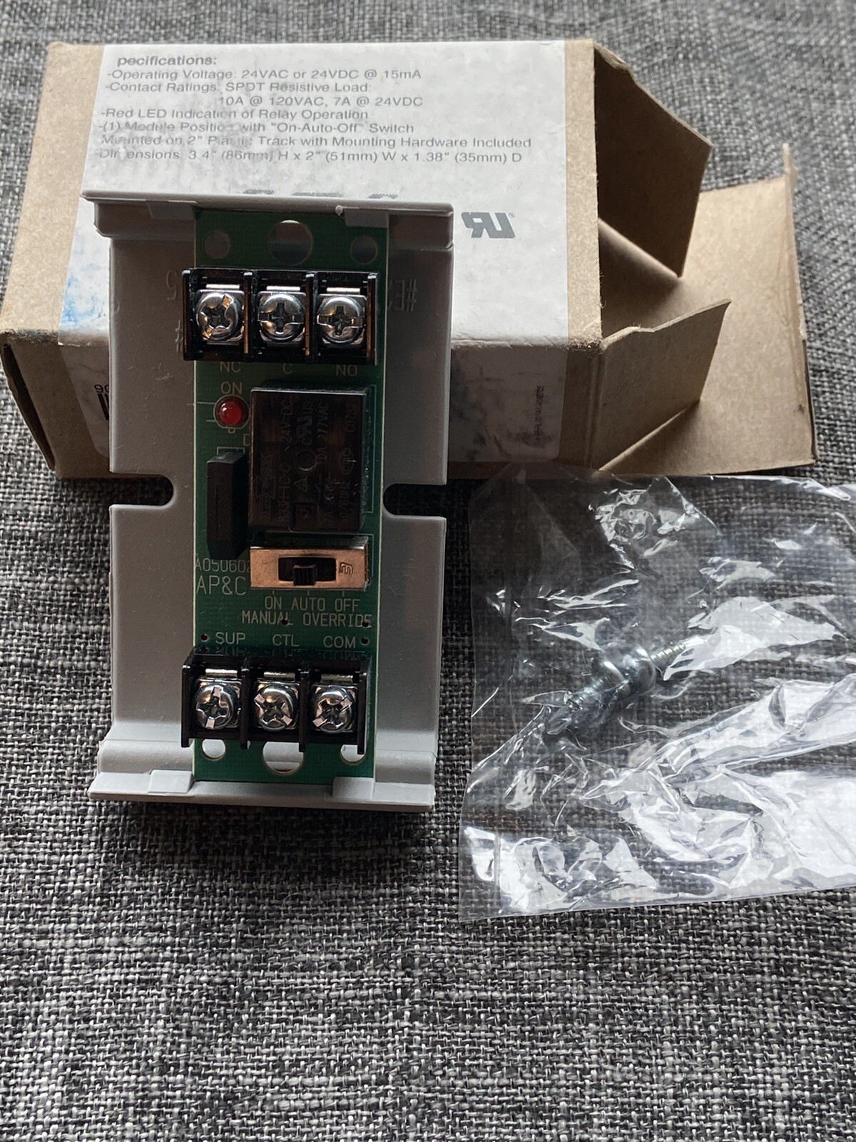 Relay Spectronics Corporation On/Off/Auto Manual Override Relay 24VAC or 24VDC