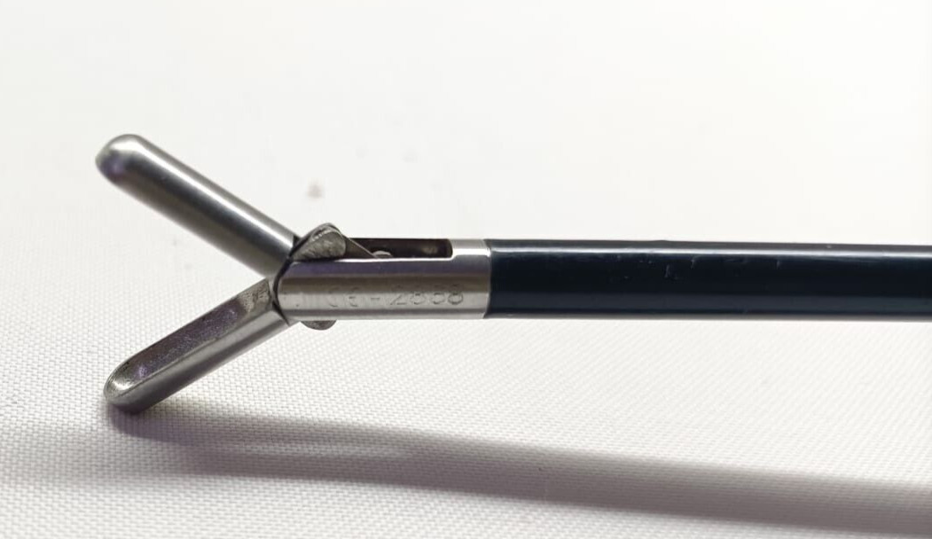 Laparoscopic Spoon Insert 5mmx330mm Best Quality Reusable Surgical Instruments