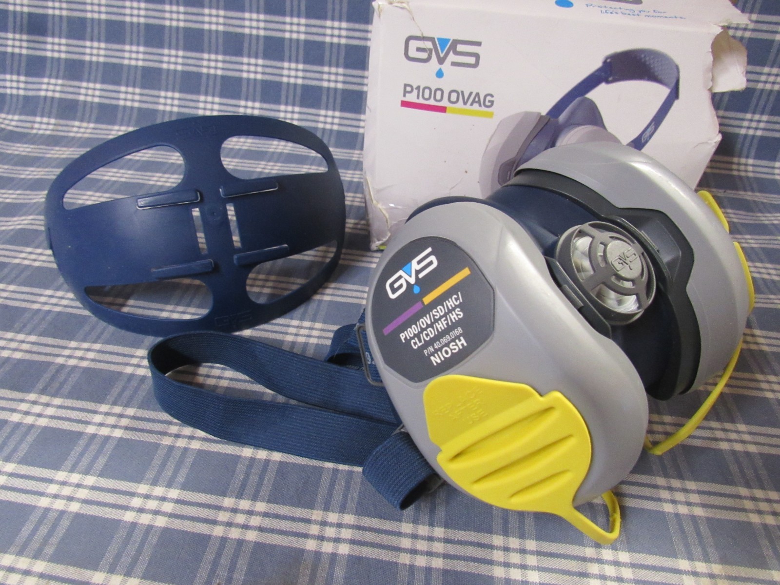 GVS Elipse P100 HalfMask Respirator Size M/L Distressed Box. FAST FREE SHIPPING.