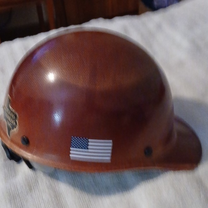 MSA L-10 Brown Hard Hat Helmet, Ratchet Suspension, ANSI Class E, Medium
