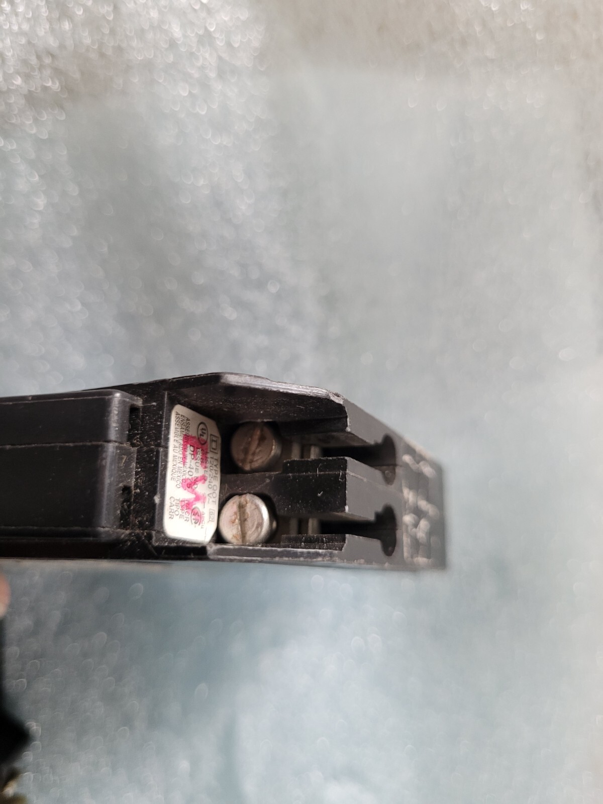 QO2020 – Square D – 20 Amp Tandem Circuit Breaker