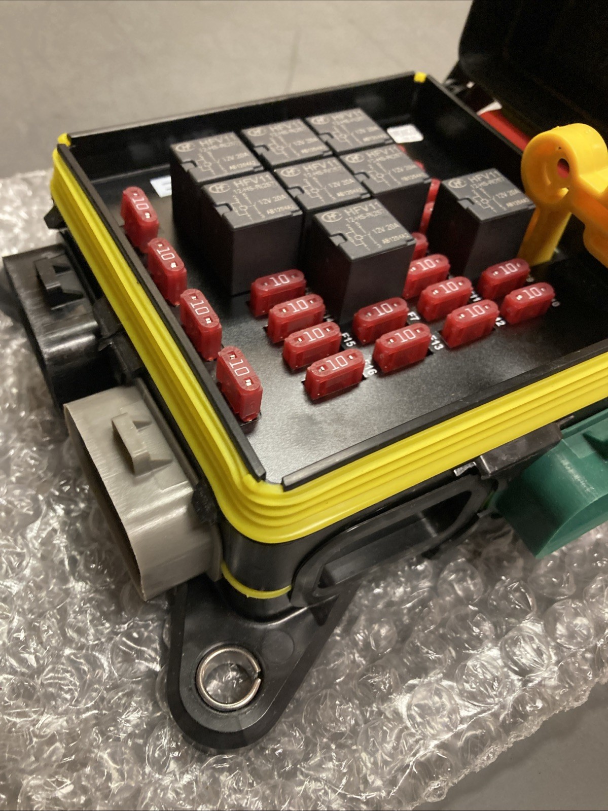 NEW EATON Power Distribution Module Fuse Holder | 31S-002-0 | U.S.A SELLER