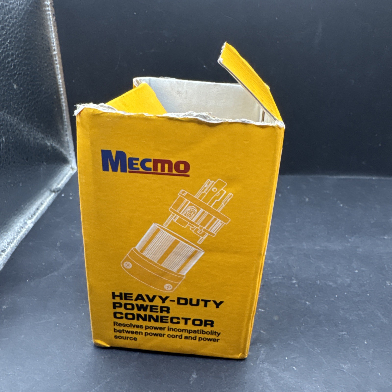 Mecmo Nema L5-30P to TT-30R 30 Amp RV Adapter 3 Prong
