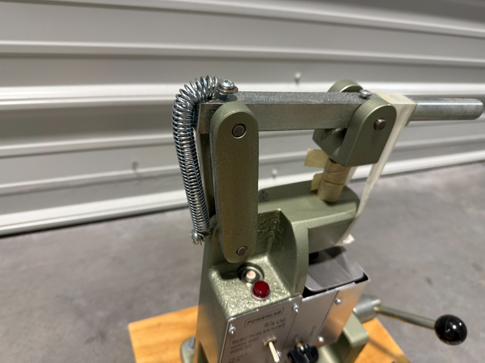 PowerLab 2/3 oz. Tabletop Benchtop Injection Molder Model 660