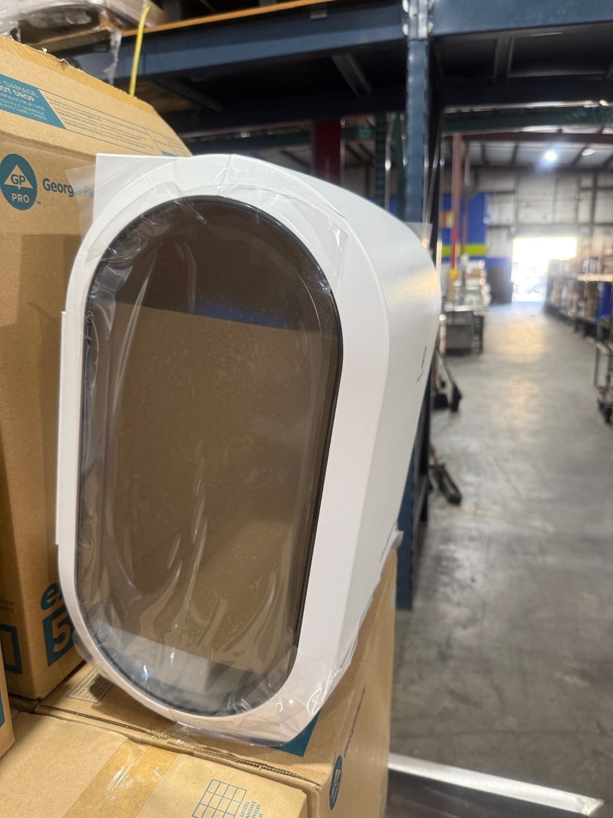 NEW GEORGIA PACIFIC 59407A MOTION-ACTIVATED PAPER TOWL DISPENSER