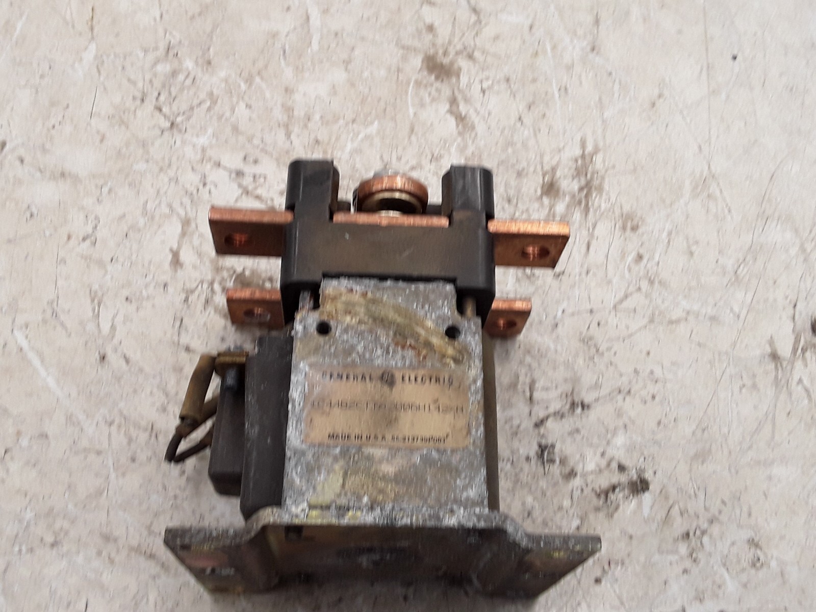 General Electric Contactor IC44B2CTTA300AH142XN