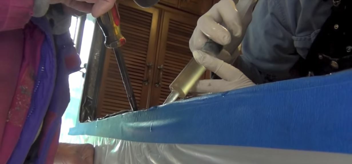 EPOXY RESIN GLUE 4 RV PANEL DELAMINATION REPAIR W/ SYRINGE/HOSE FOAM SAFE 1.5Gal
