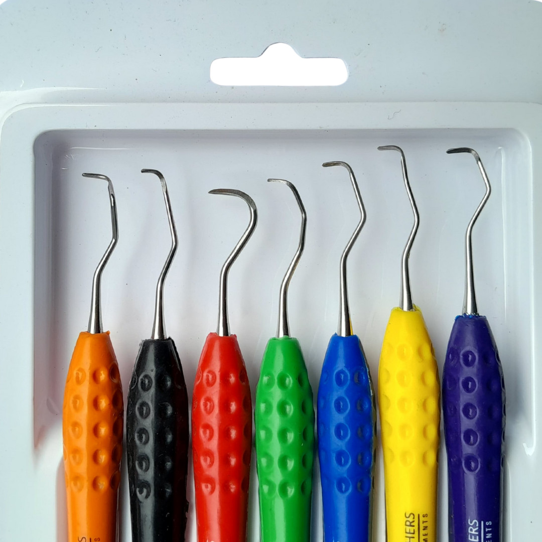 7PCS Gracey Curettes Set – Universal Dental Scalers with Silicone Handle