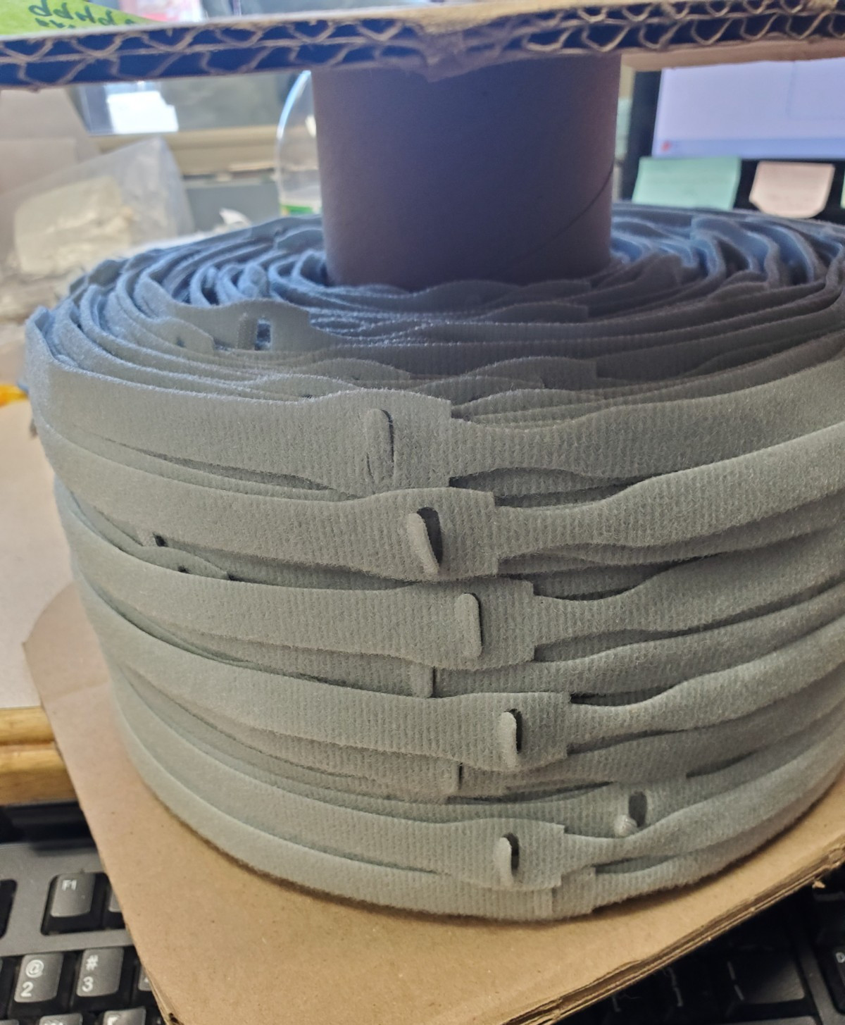 VELCRO® Brand ONE-WRAP® Straps, 3/4″ X 8″ 900 Count Spool Grey