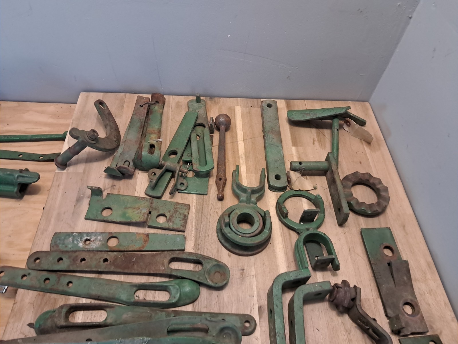 LOT Of Parts Farm Johnn Deere Baler Or Mower Parts JD Equipment Os279
