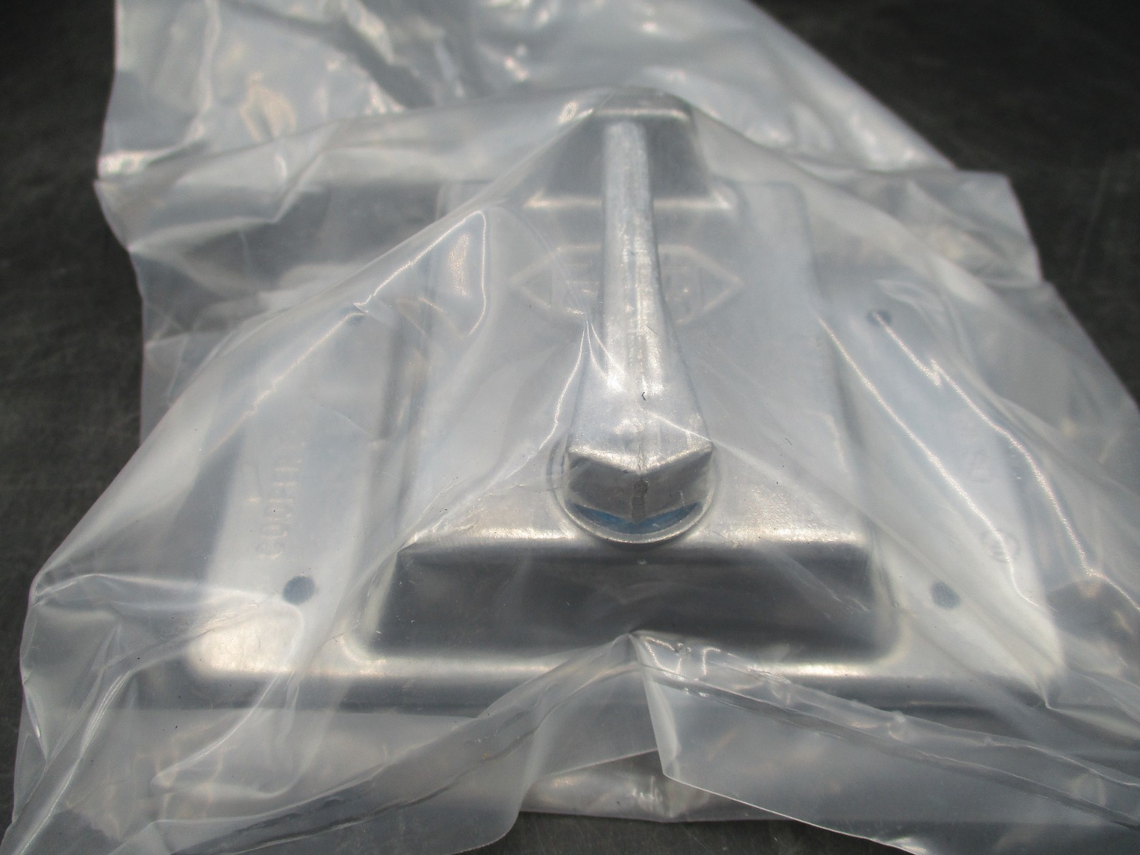 (QTY 1) CROUSE HINDS DS185 SINGLE GANG RAINTIGHT SNAP SWITCH COVER SAME DAY SHIP