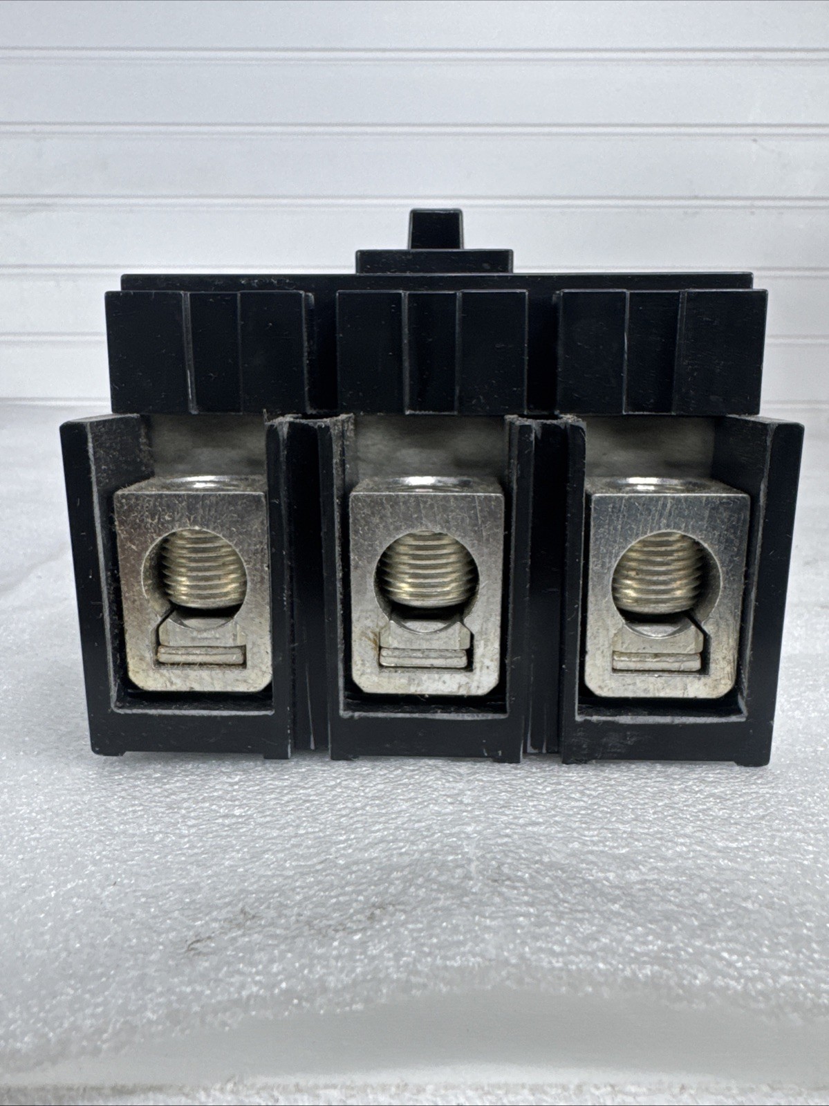 Square D QDP32225TM Circuit Breaker 225A 3-Pole 240V 25kA Bolt-On