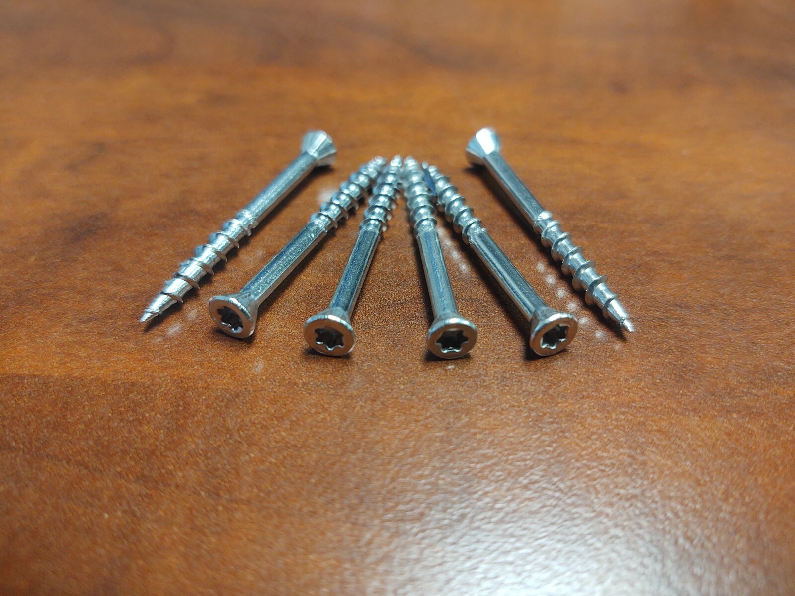 #7 Trim Screw, Type 316 Marine Grade, Stainless Steel-with T-15 Bit