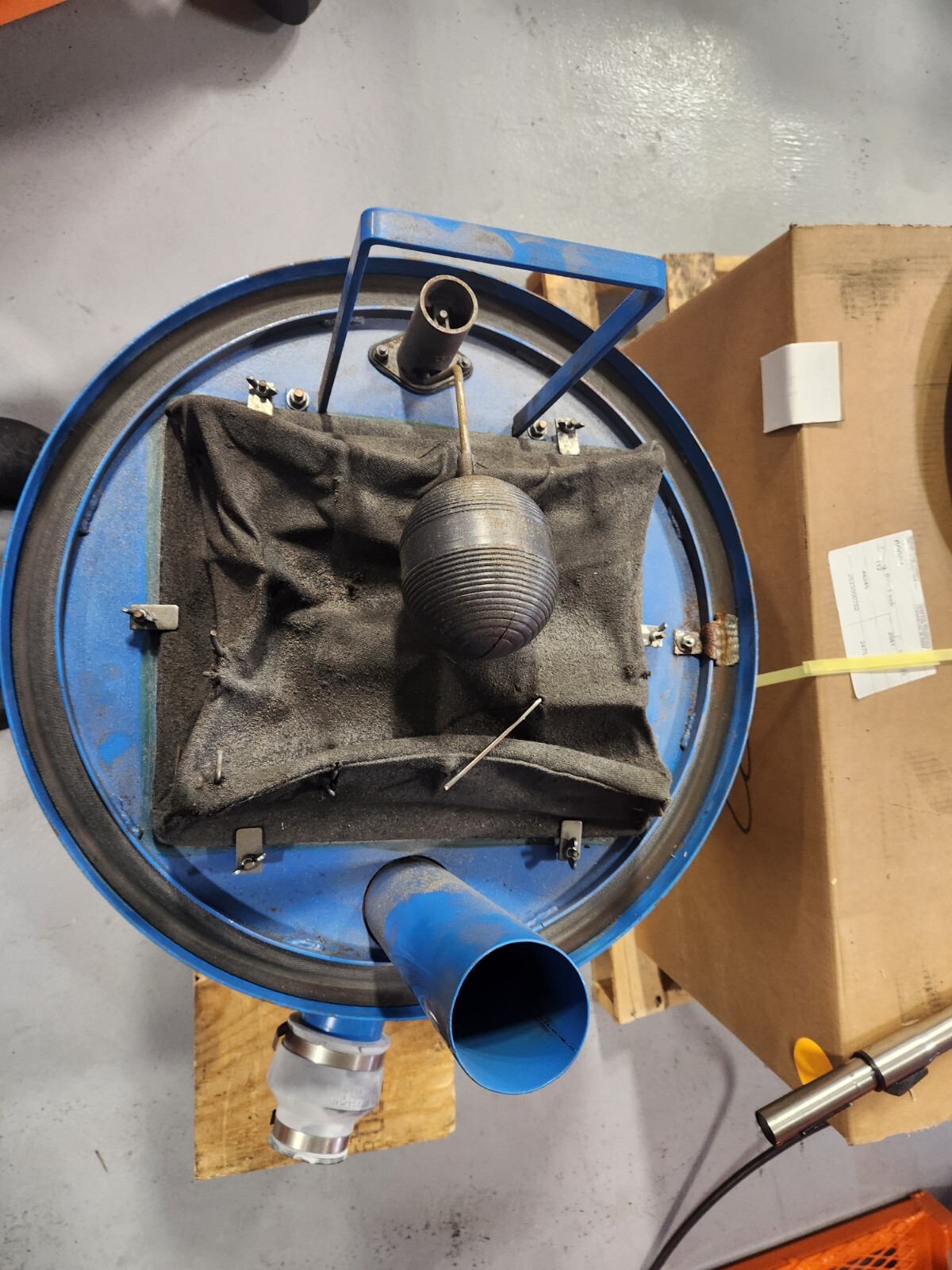 Vac-u-Max Model 40013 (55 Drum) Top Industrial Vacuum Cleaner for Fine Powder