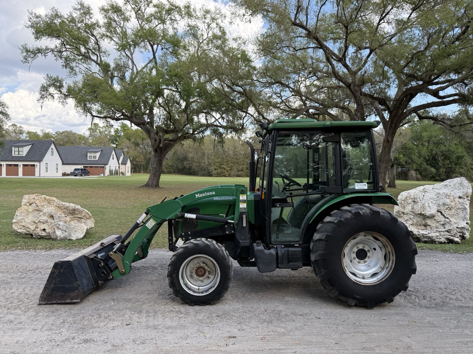 2017 KUBOTA SVL95-2S SKID STEER LOADER – HI FLOW – A/C CAB – JOYSTICKS