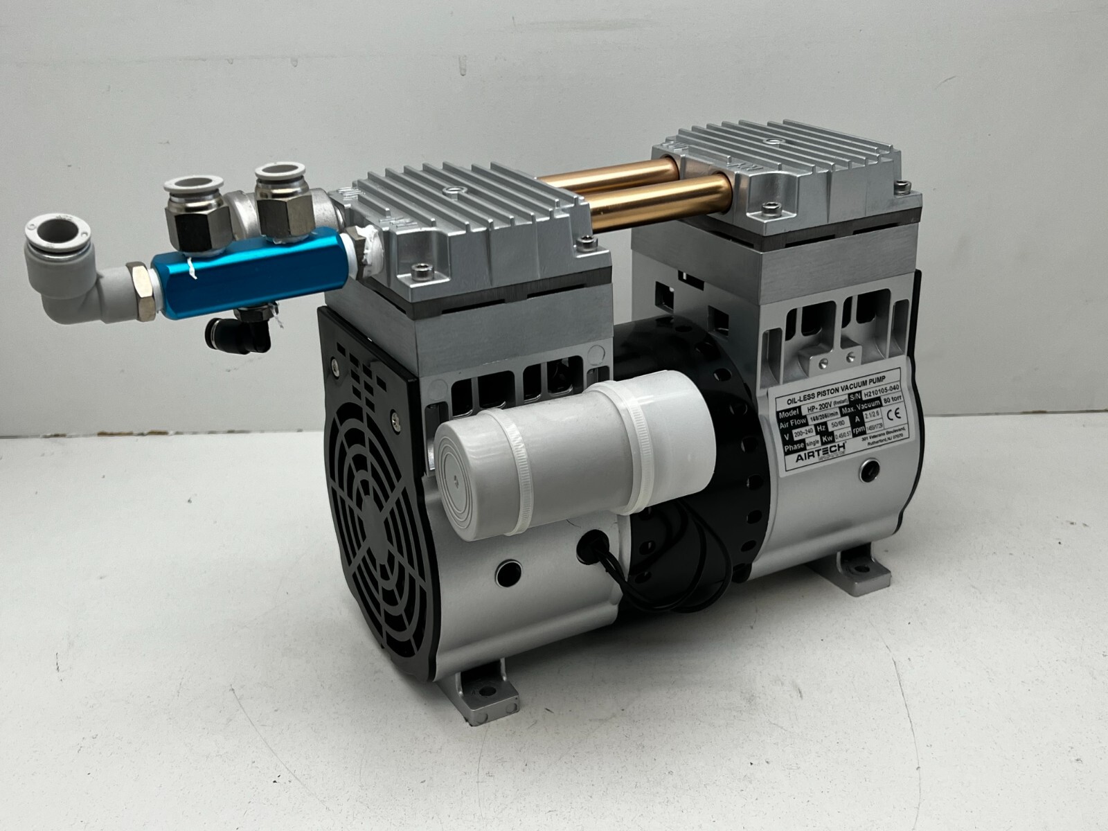 Airtech HP-200SV Oil-Less Vacuum Pump 200-240V 1Ph, 80torr