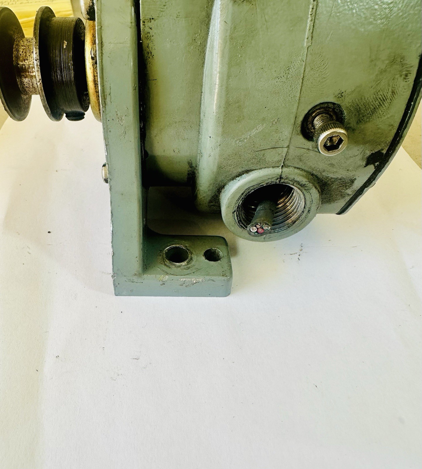 Allen-Bradley 808-J1 Ser F Electromechanical Speed Switch
