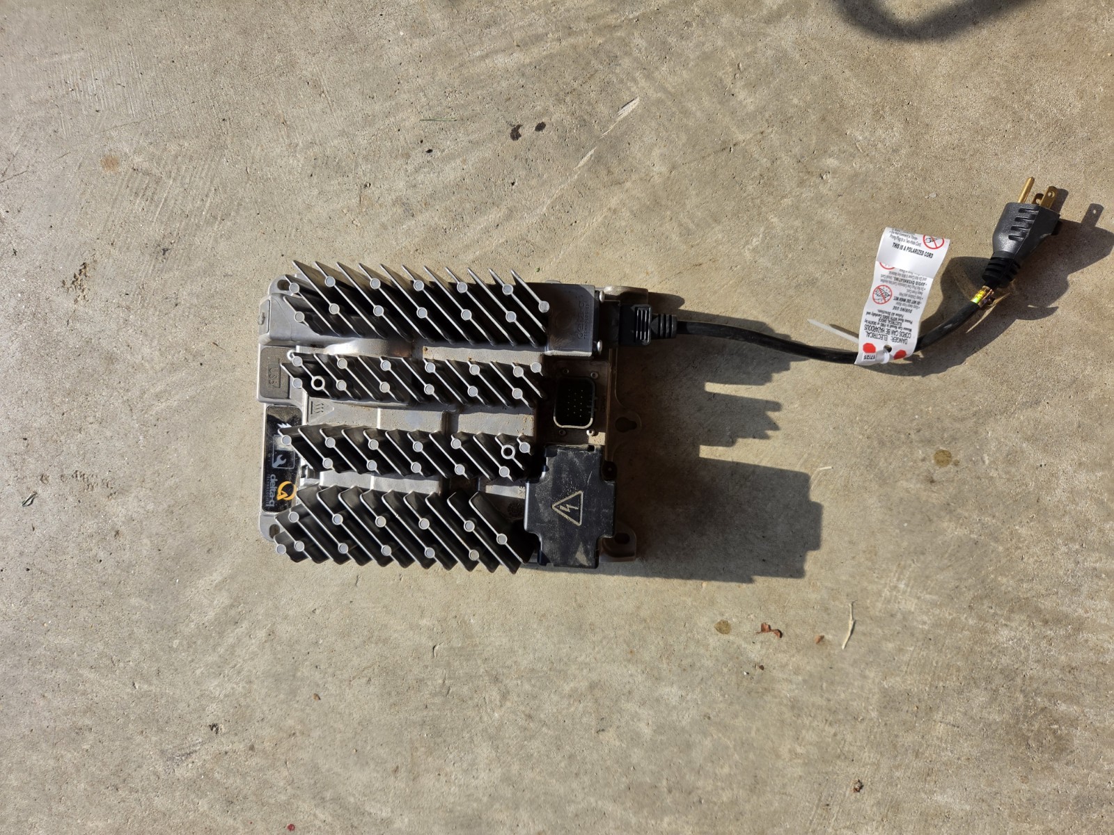 JLG Battery Charger 1001253952 24V