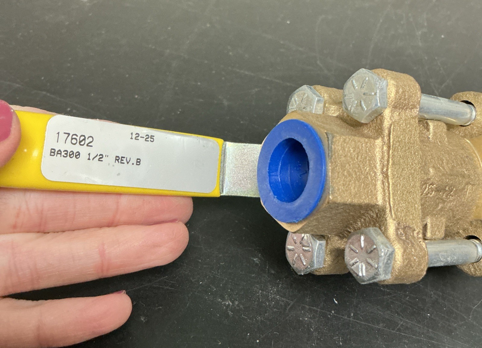 Milwaukee Valve Box of 8 | BA300 1/2″ Valves