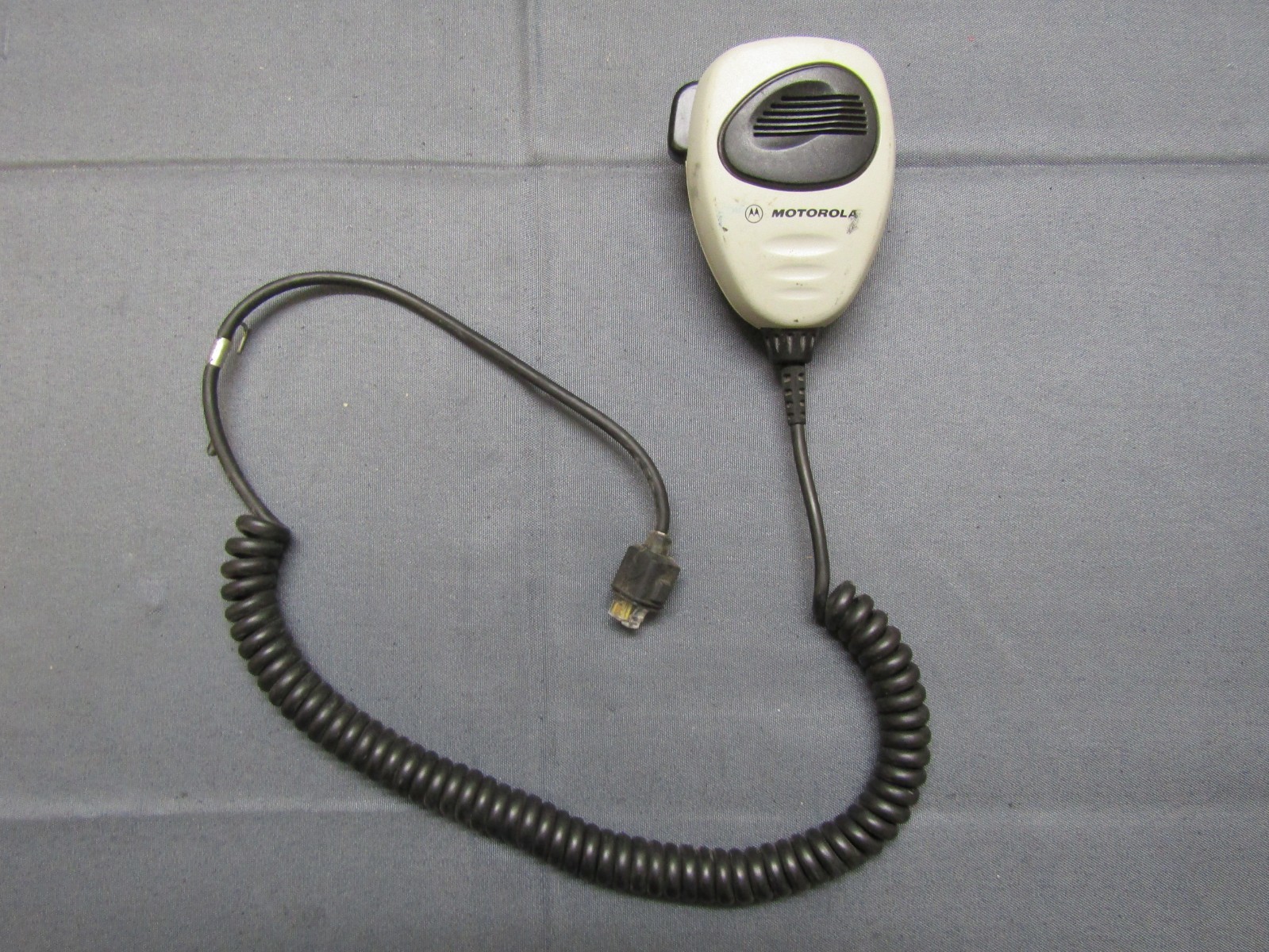Motorola CDM1250 136-174 MHz VHF 45 Watt Two Way Radio w Mic AAM25KKD9AA2AN