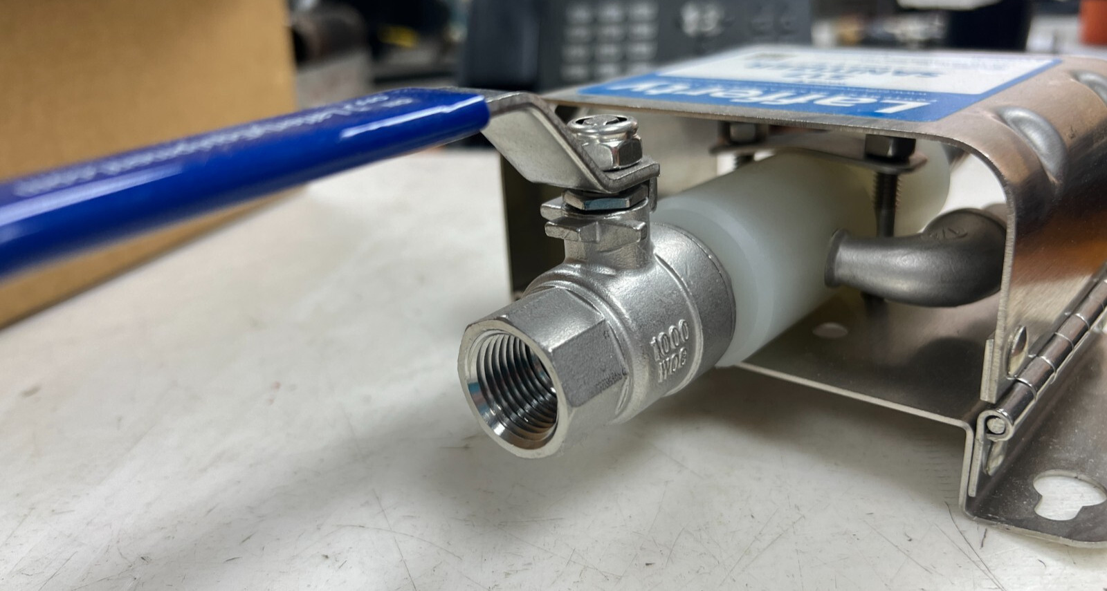 👀 NEW LAFFERTY 3/4″ 517 SANITIZER 35-125 PSI 5.4 GPM @ 40 PSI 973750