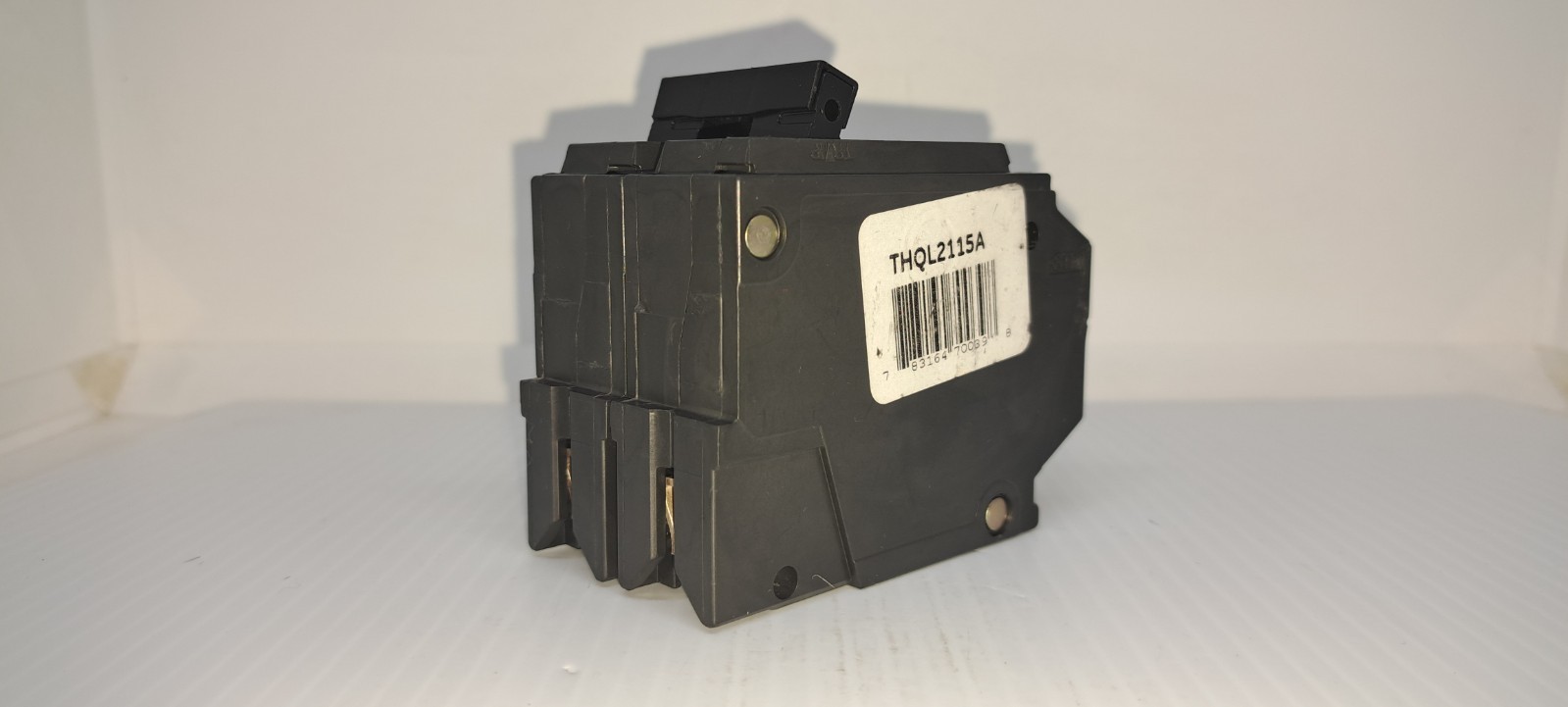 ABB THQL2115 2 Pole 15 Amp 120/240 Volt Plug On Circuit Breaker THQL2115A NEW
