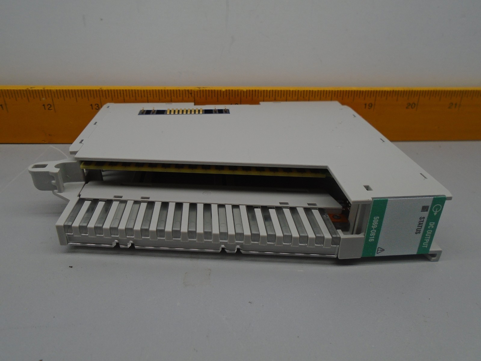 5069-OB16 /A Allen Bradley Digital DC Output PN-184189 5069-0B16 N188
