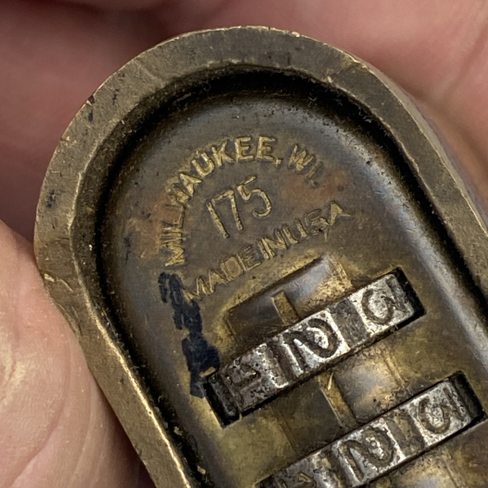 Vtg Master Case Hard Solid Brass 175 4 digit Combination Padlock Unknown Code