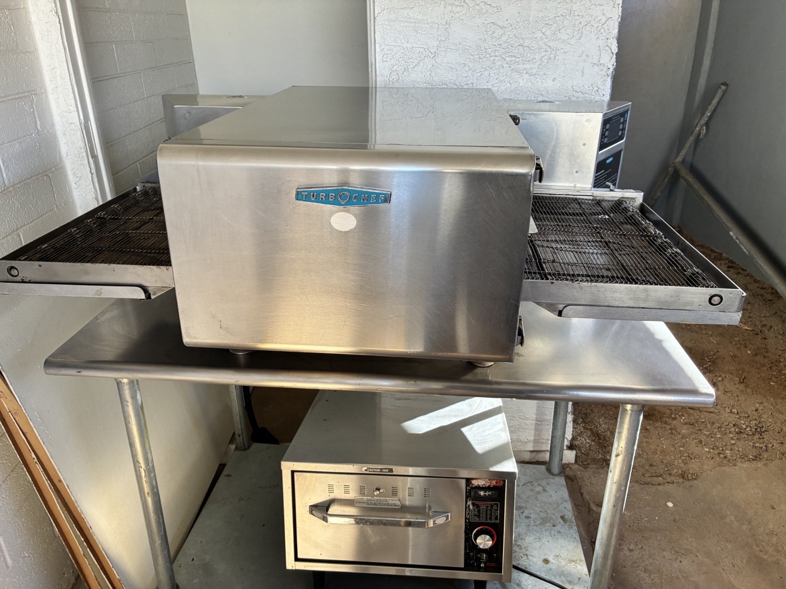 Turbochef HHC2020 Electric Countertop Convyor Oven 208/240 v 3 Phase