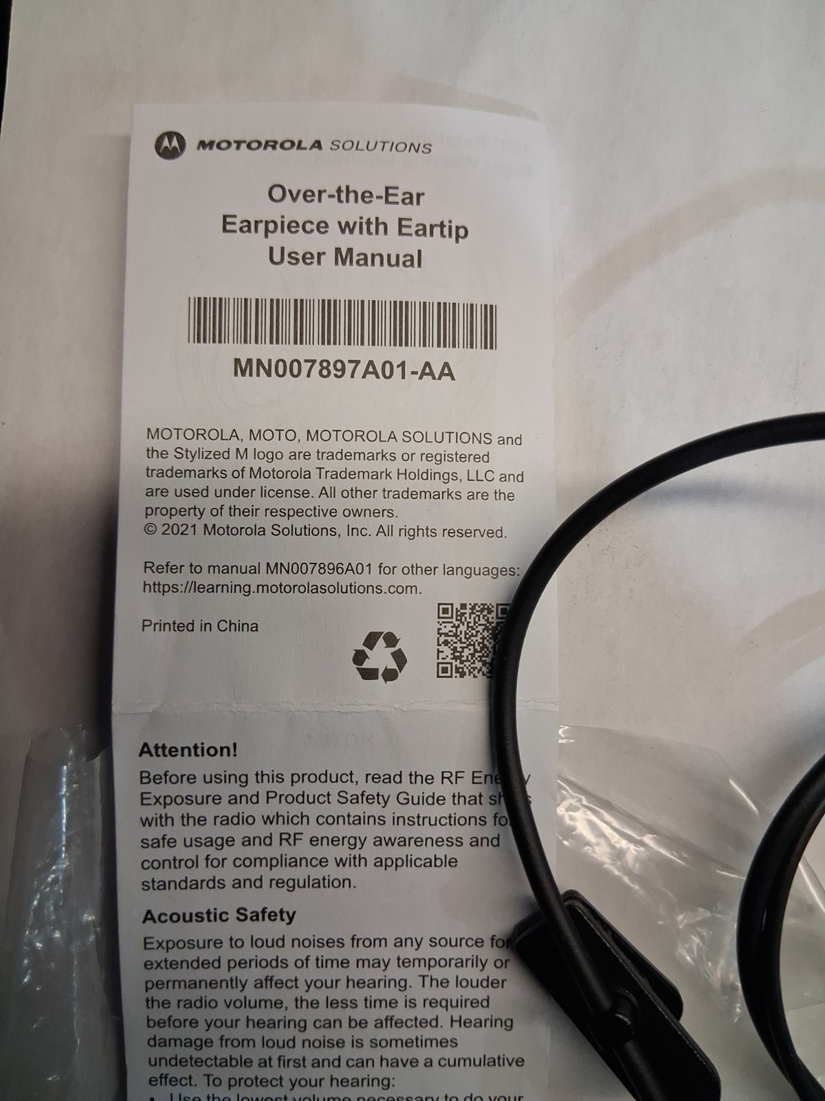 NEW! OEM Motorola Earpiece w/Microphone MN007897A01-AA Over the Ear Earpiece