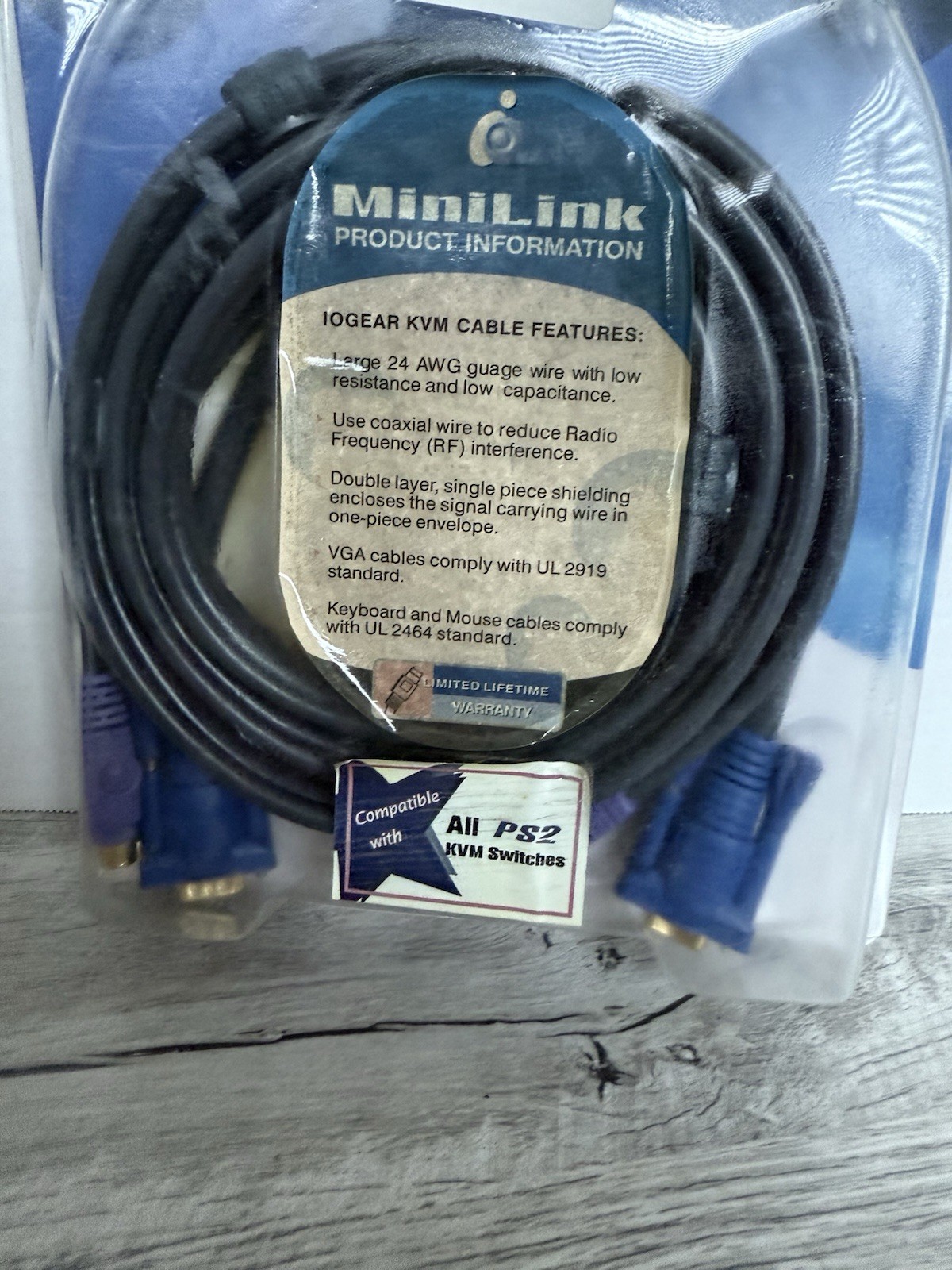 IOGEAR MiniLink 6′ PS2 KVM Switch Cable, 406723 Package Not Perfect