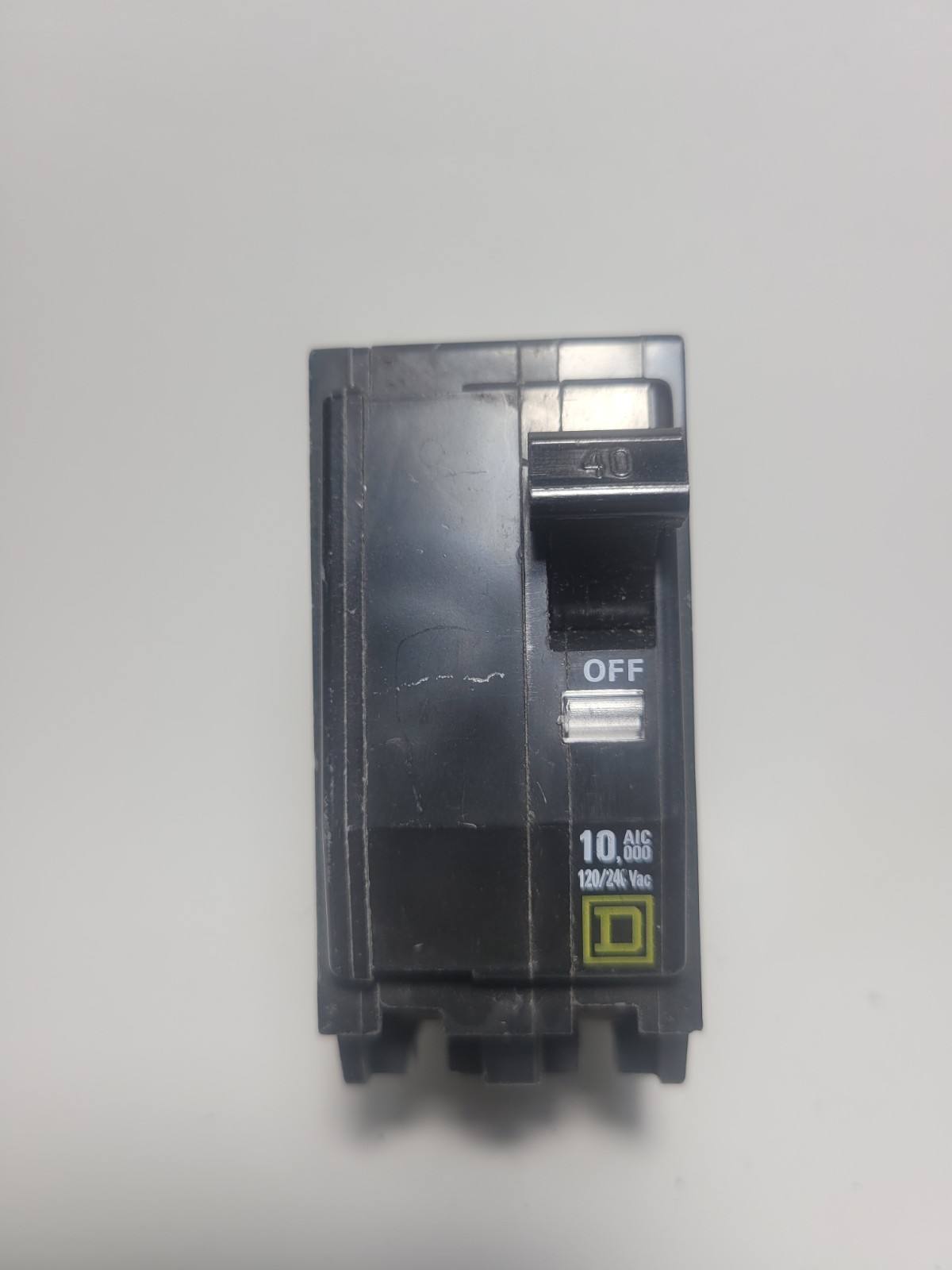 SQUARE D QO240 40 Amp 2 Pole 120/240 Volt Plug-In Circuit Breaker