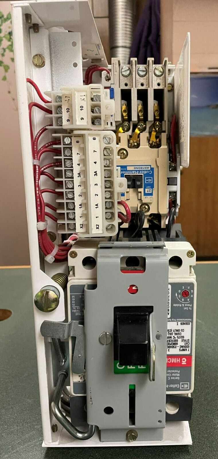 Cutler Hammer Motor Control Unit Size 1 3HP FVNR HMCP Breaker MCC Bucket 6″T