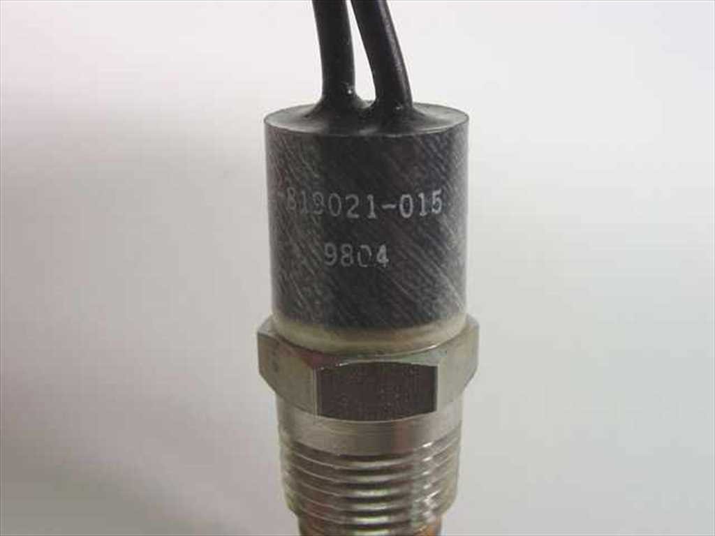 Fenwal 08-819021-015 Precision Snap Disc Thermostat Probe 08-81 104F SS