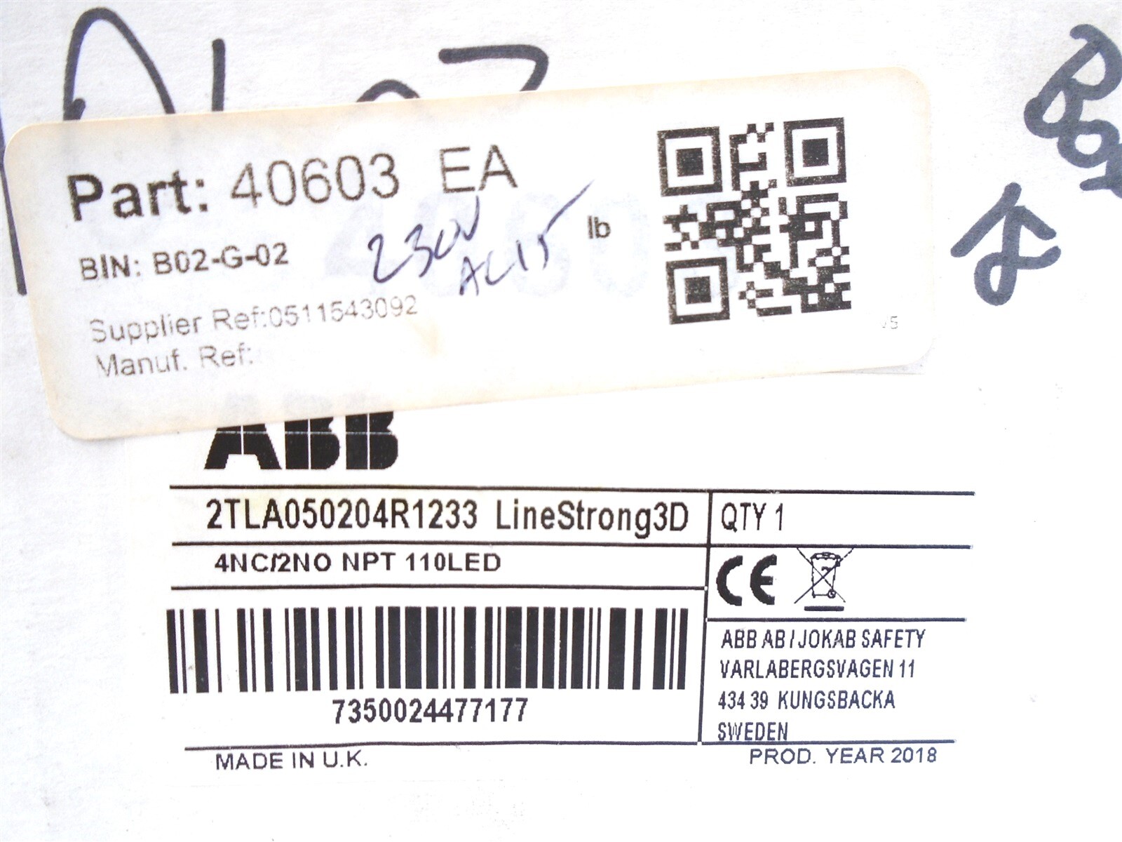ABB – 2TLA050204R1233 – CABLE PULL SWITCH – 4NO/2NC 110V LED 230V 3A AC15 A300