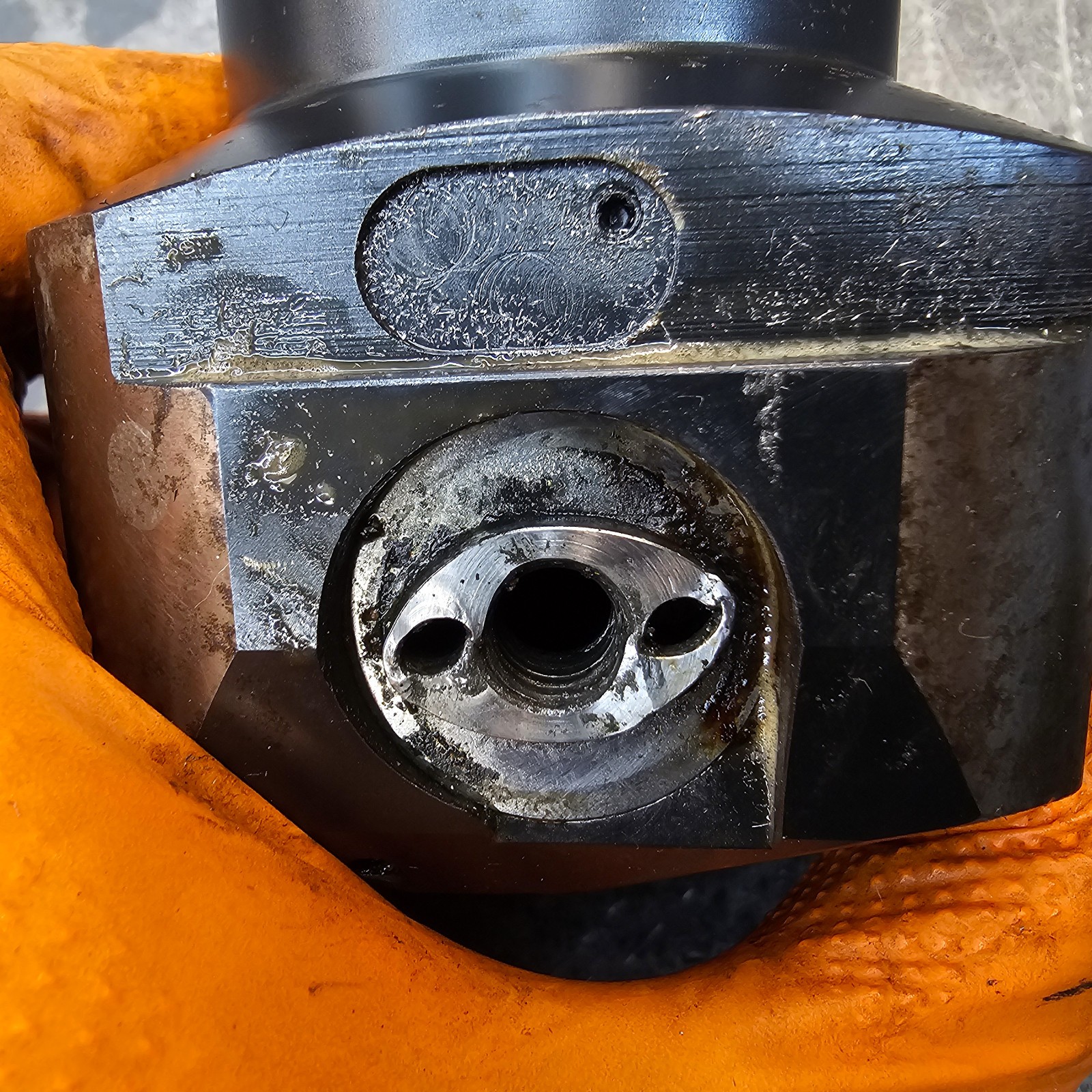 Sandvik 3.3858-4.2126″ 86-107mm CoroBore 825 Boring Head Capto C5-R825C-AAG053A