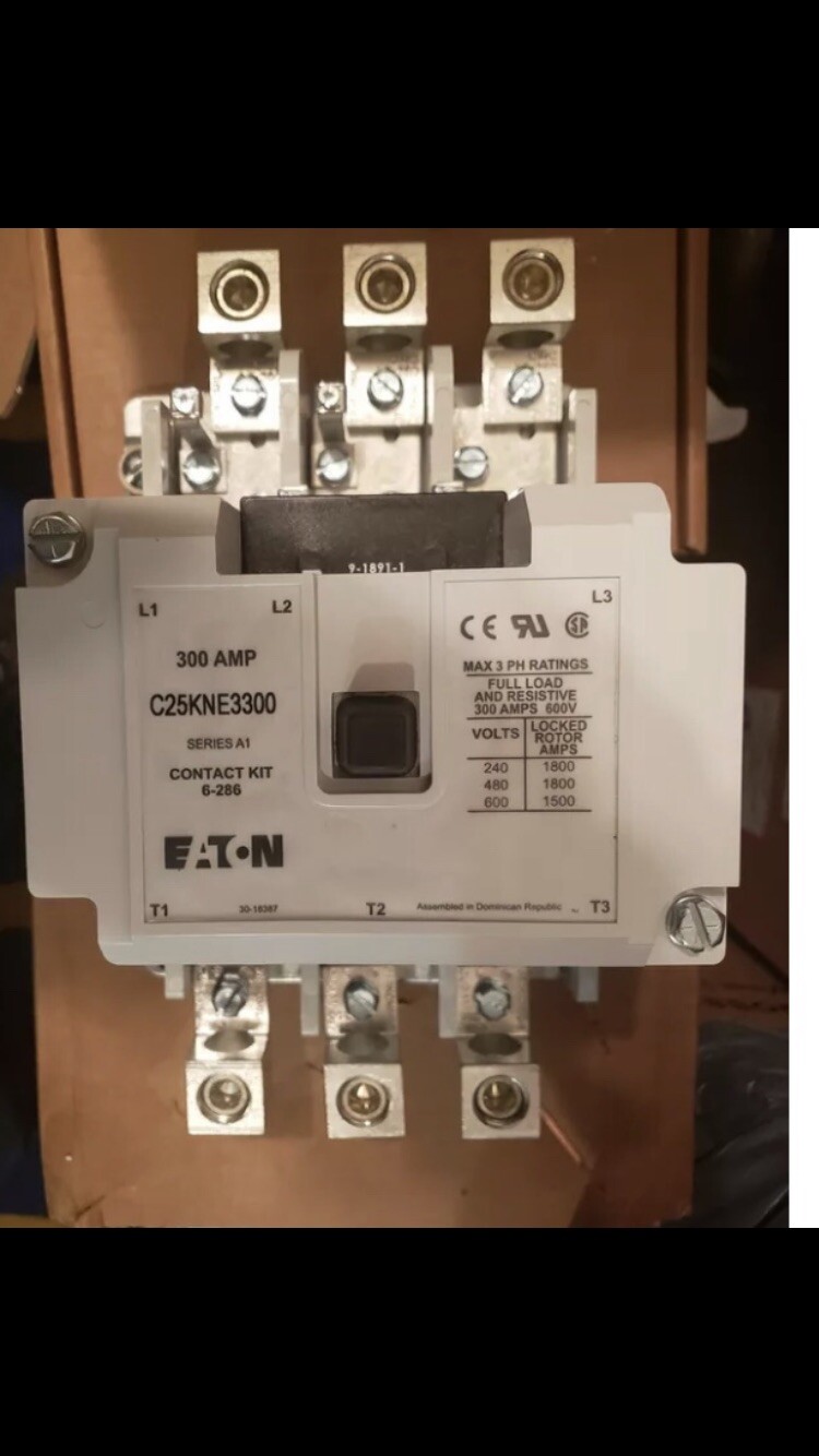 Cutler Hammer, EATON FREEDOM SERIES 300 Amps 110-120 Volts (C25KNE3300A) New