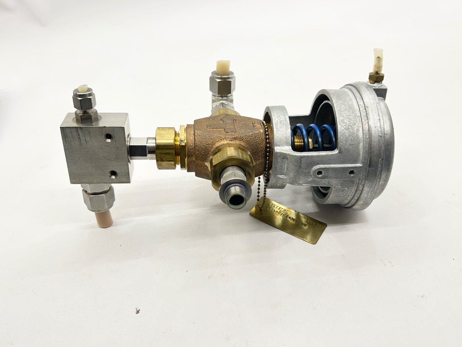 Johnson Controls V-3000-8011 Pneumatic Diaphragm Actuator Valve Assembly VG7861E