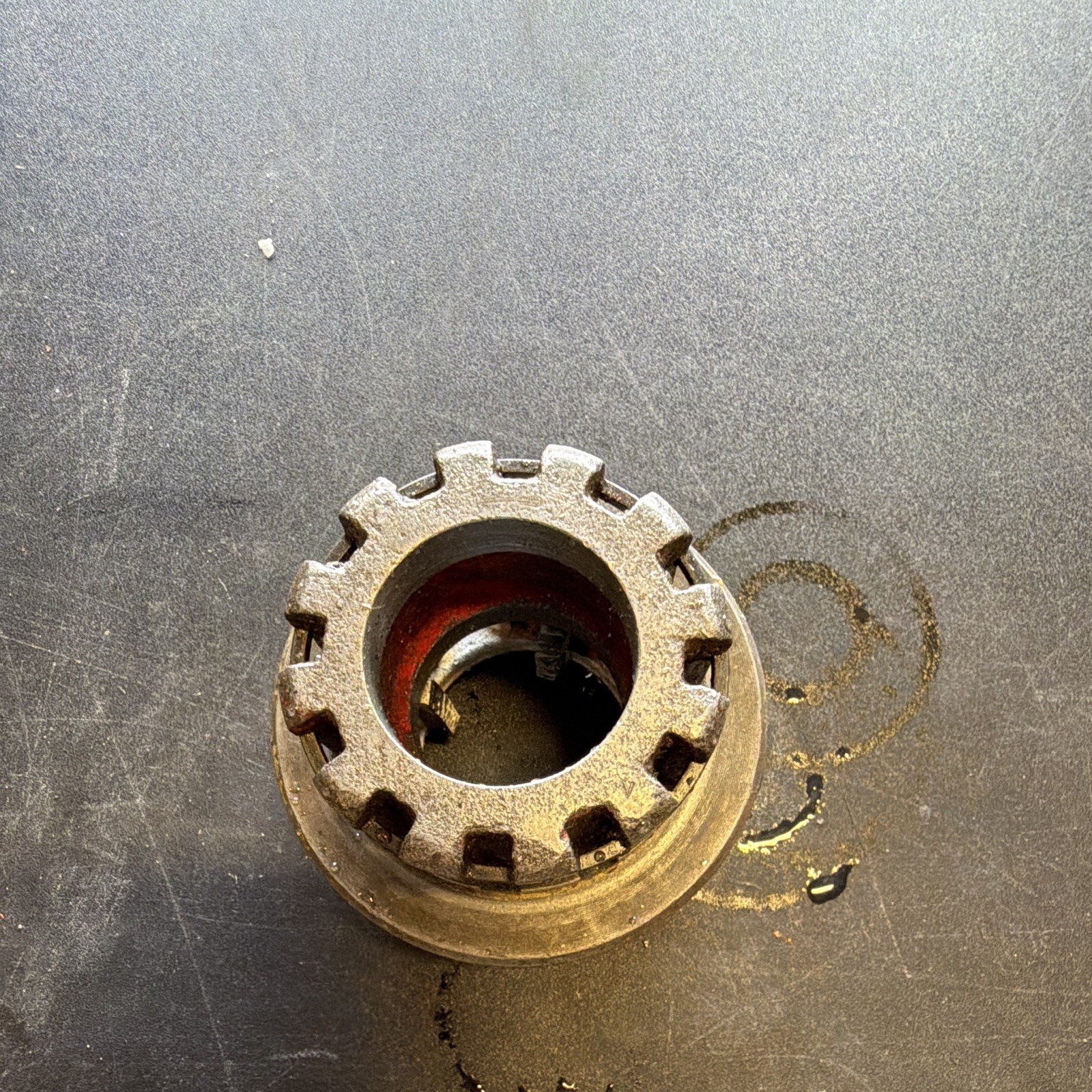 RIDGID 12-R Die Head Pipe Threader w/ Pipe Die 1/8 in NPT RH