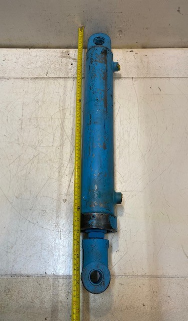 Hydraulic Cylinder 56272-B675 | 25mm Bore 31″ Long 88mm OD