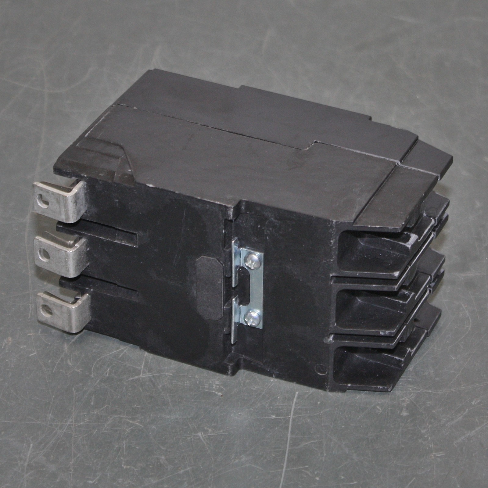 ABB 30A Circuit Breaker 3HXF2, 3 Pole, 3PH, 277/480V AC, 250V DC, Molded Case