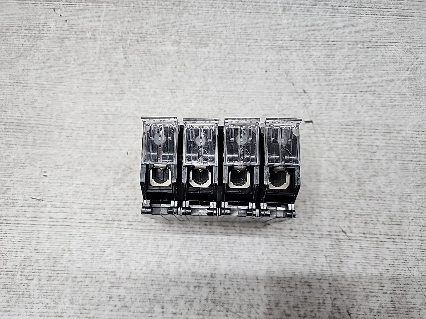 GE THQMV200WL 200 Amp 120/240 Volt 2-Pole Plug-In Mount  Main Circuit Breaker
